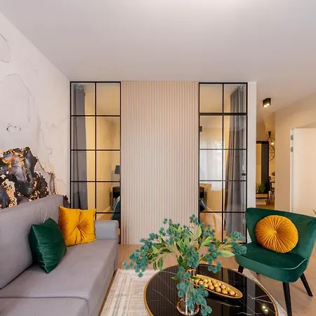 Gold Mazowiecka Park